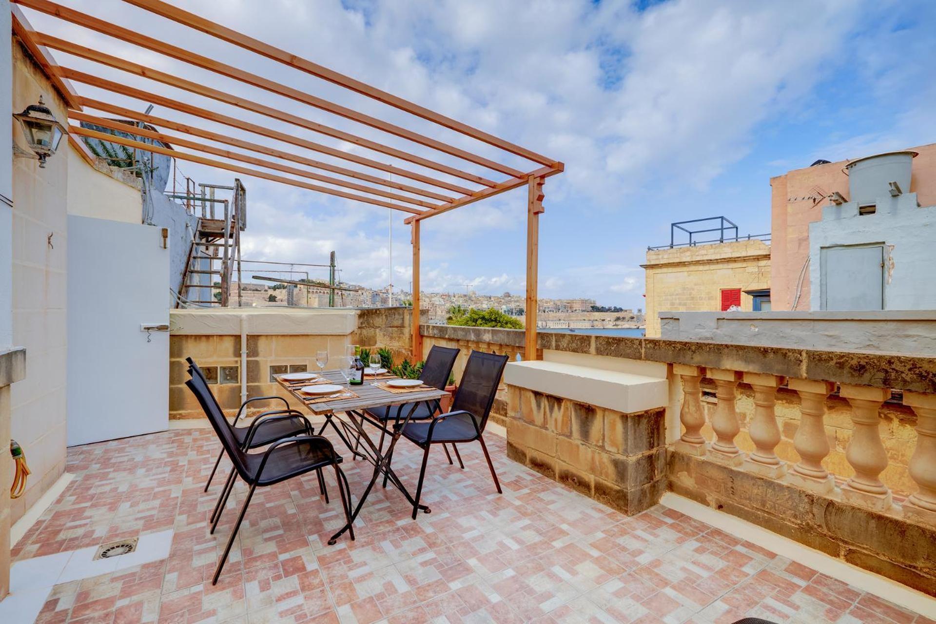 Traditional Maltese Townhouse, Roof Terrace And Views Senglea Exterior foto